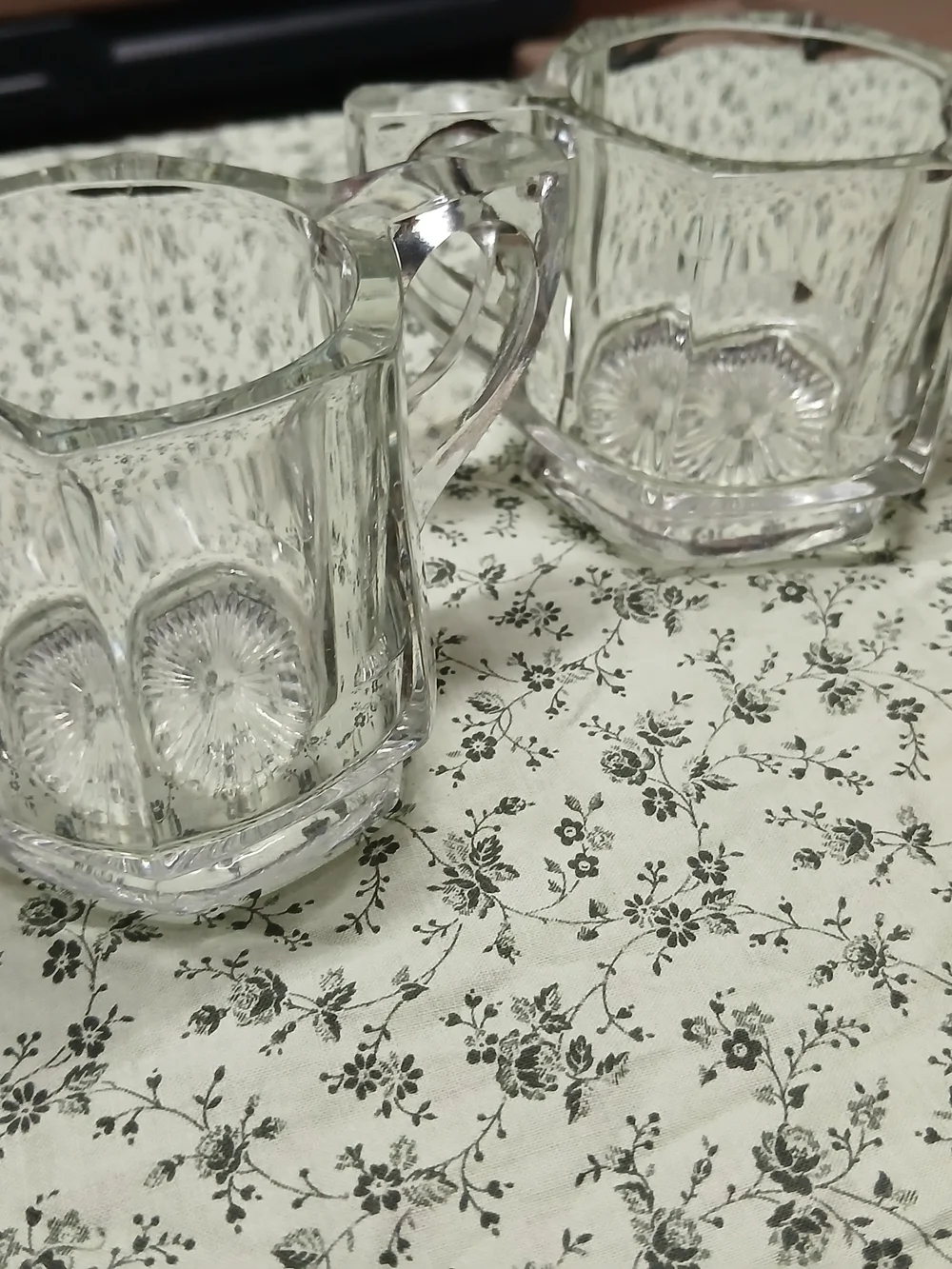 Creamer and Sugar Bowl Set
